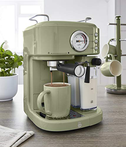 Swan, Swan Retro One Touch Espresso Machine, Green, 15 Bars of Pressure, Milk Frothing Steamer, 1.7L Tank, Retro style, SK22150GN, Espresso